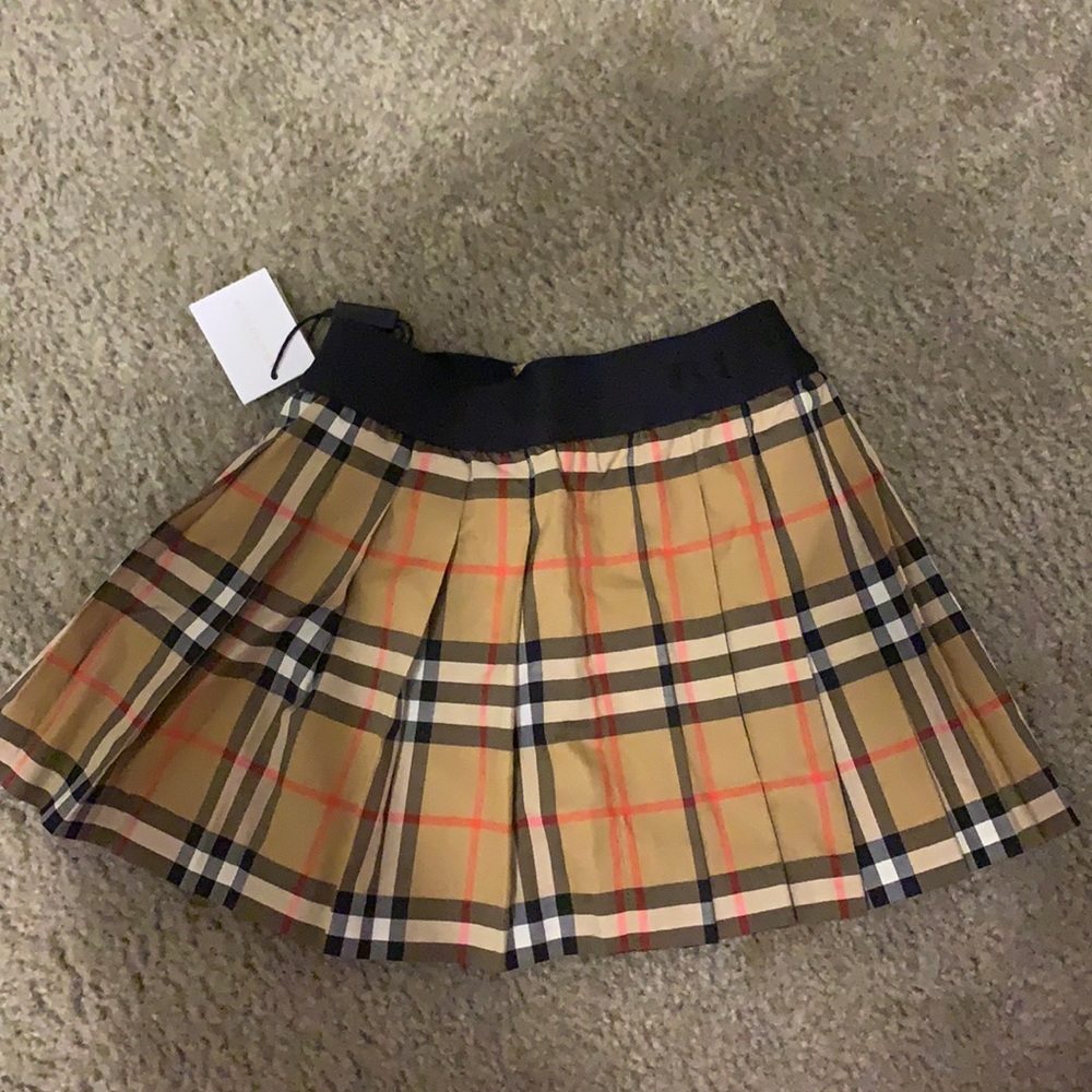Kids size 3y Burberry skirt vintage check